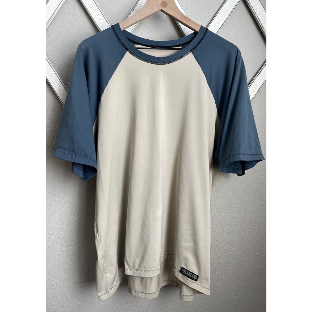 Melanzana Men's XL/2XL Two-Tone Short Sleeve T-Shirt - No Tag, See Measurements